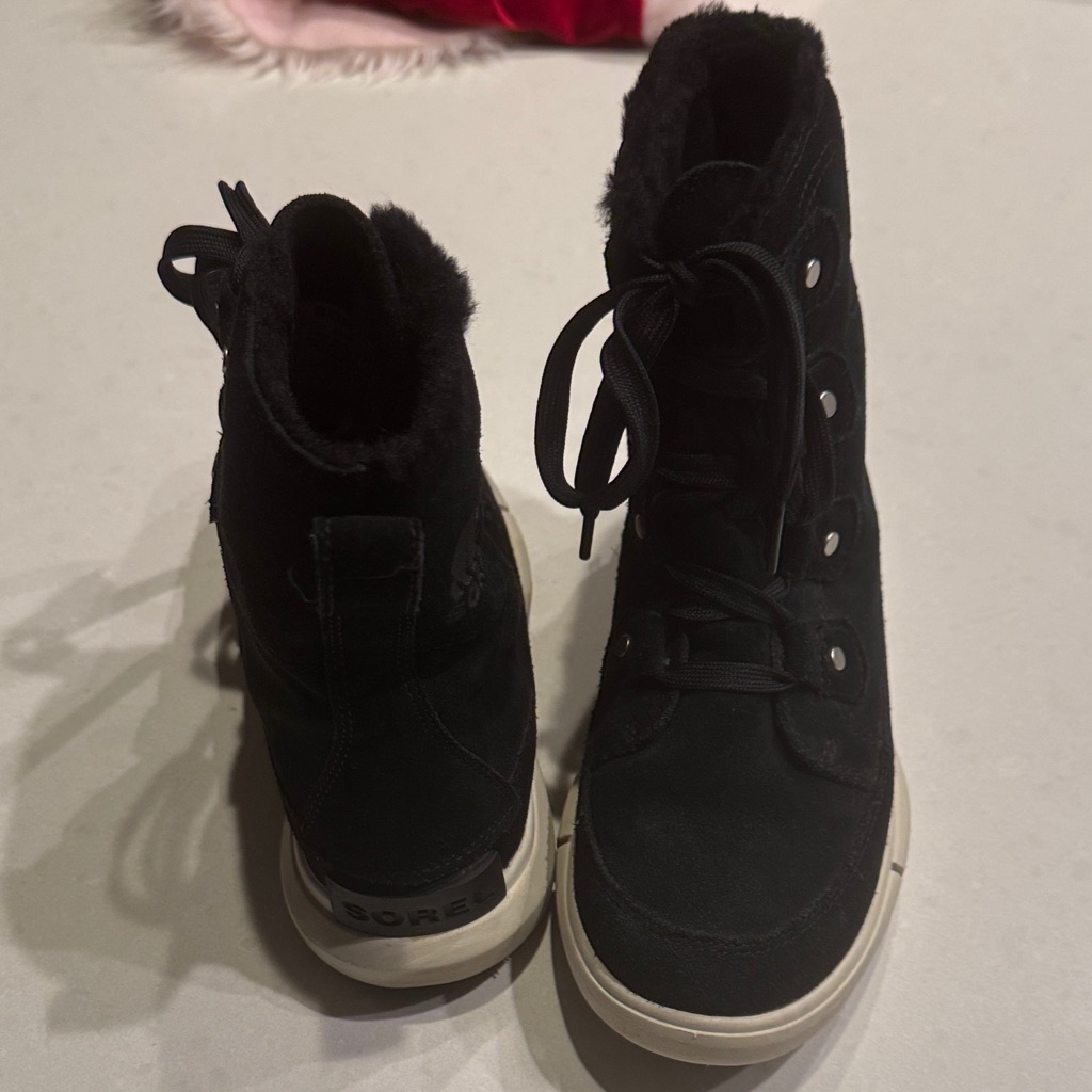 Sorel Black Ankle Boots Fleece Fur Lined, Really Nice Boots.